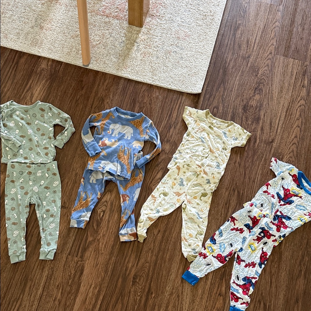 Boys Pajama Set of 4 (18m)